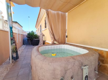 Wohnung · Wiederverkauf - Orihuela Costa · Villamartín · Alicante · Spanien