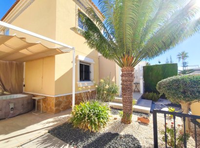 Wohnung · Wiederverkauf - Orihuela Costa · Villamartín · Alicante · Spanien