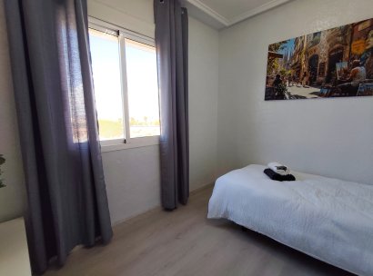 Lägenhet · Återförsäljning - Torrevieja · Alicante · Spanien