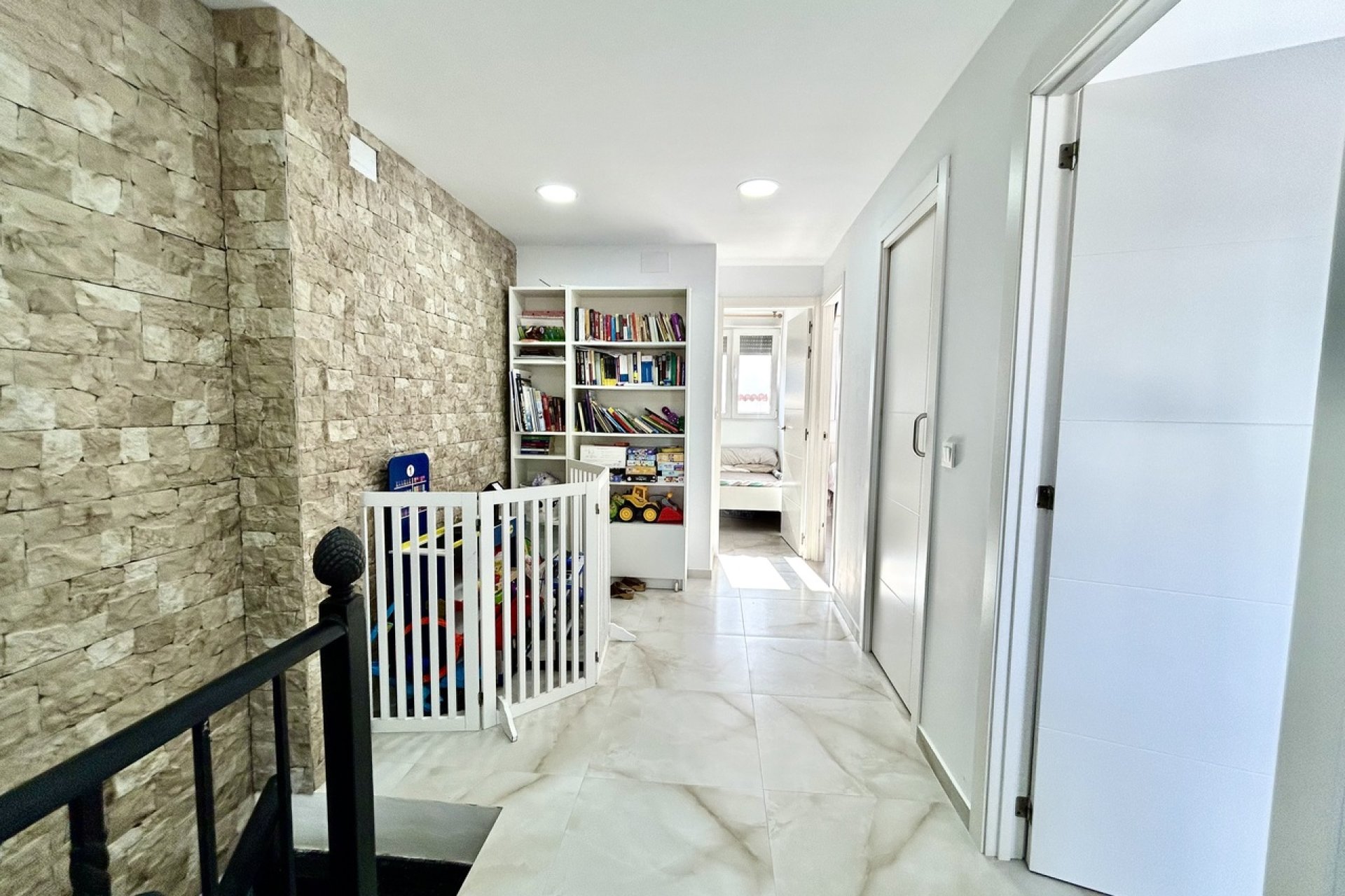 Resale - Villa - Torrevieja