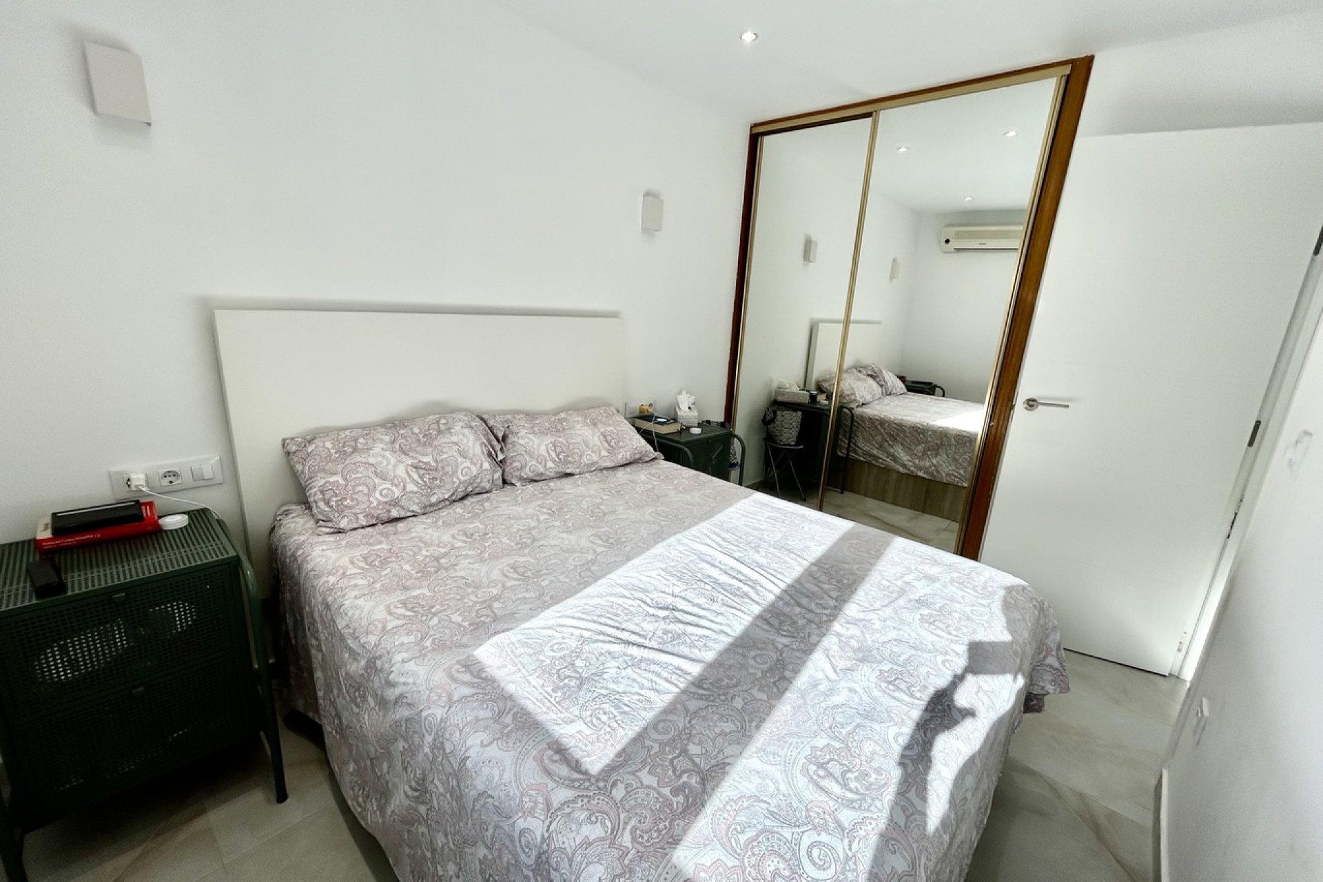 Resale - Villa - Torrevieja