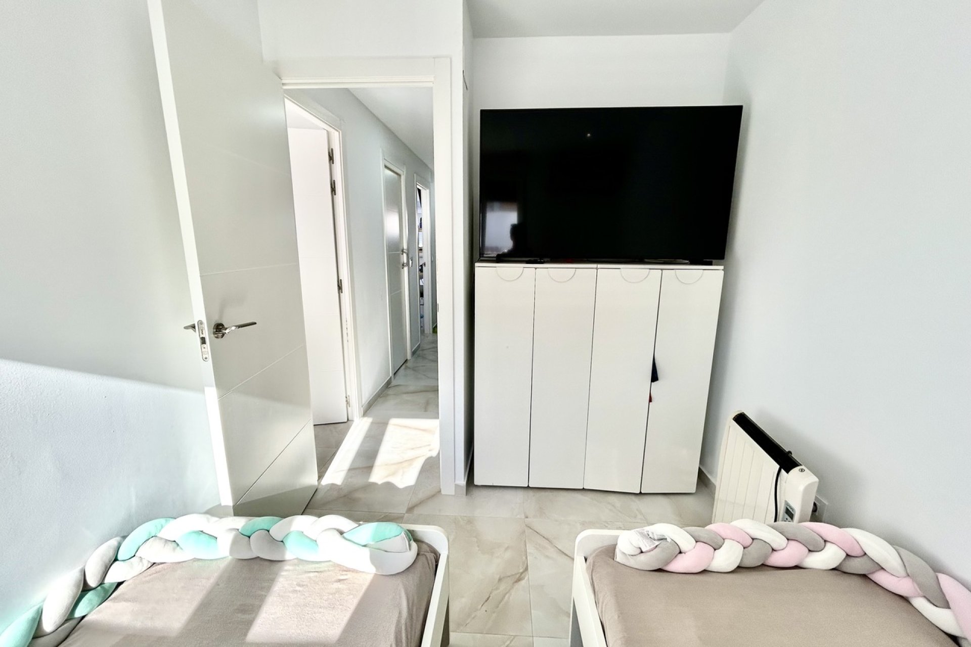 Resale - Villa - Torrevieja