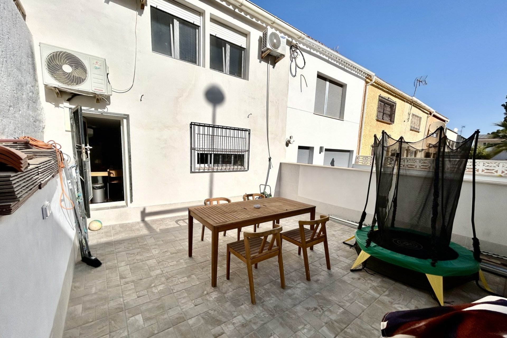 Resale - Villa - Torrevieja