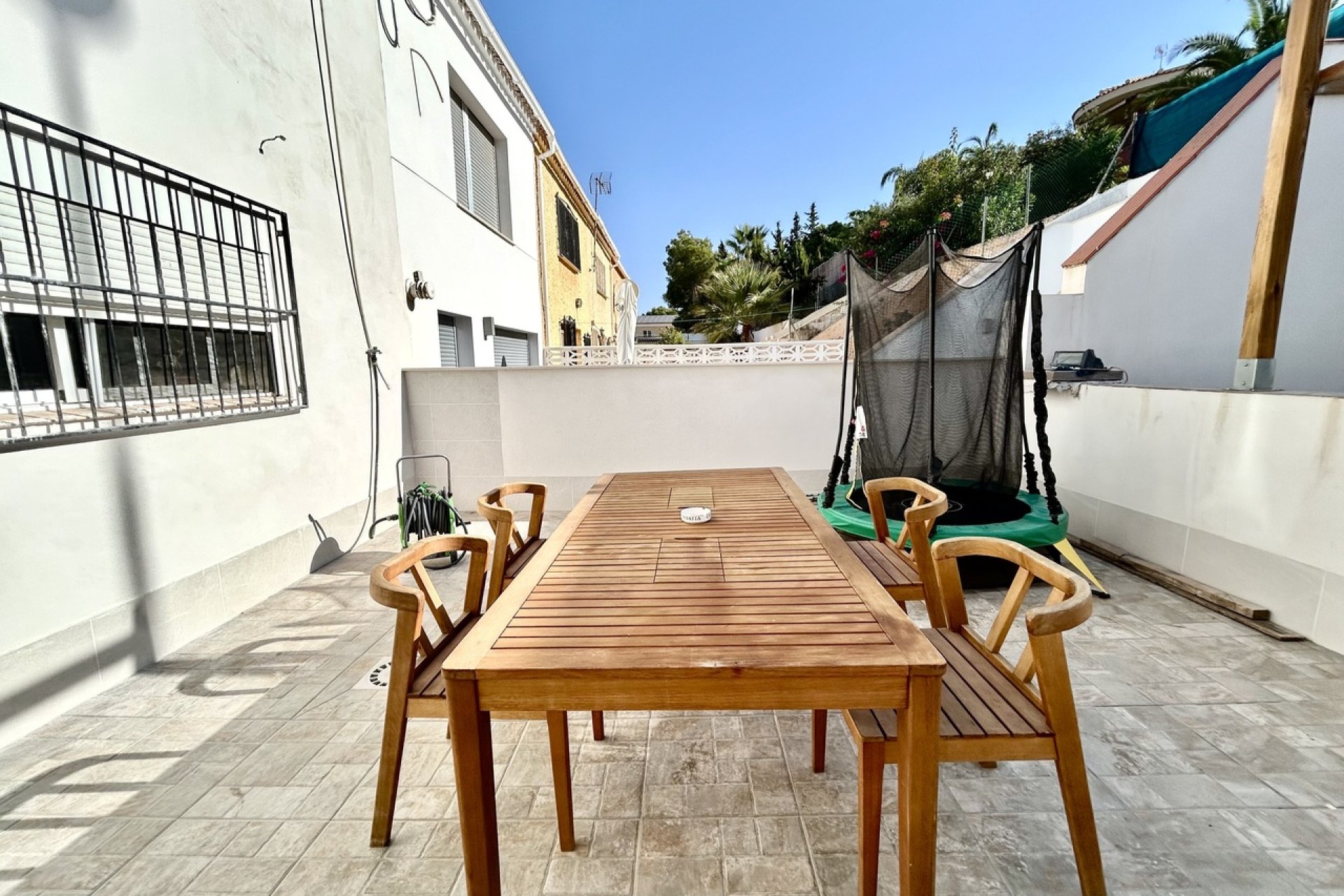 Resale - Villa - Torrevieja