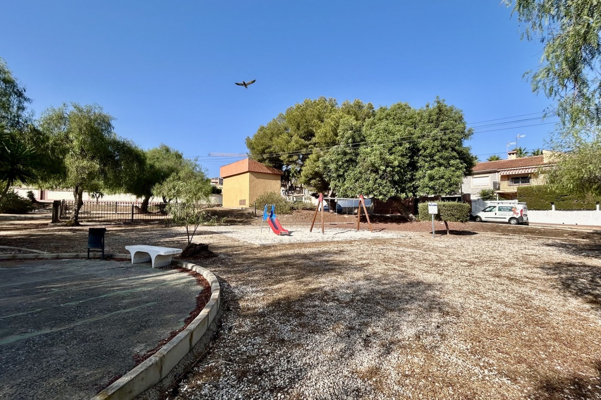 Resale - Villa - Torrevieja