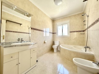 Villa · Resale - Ciudad Quesada · Alicante · Spain