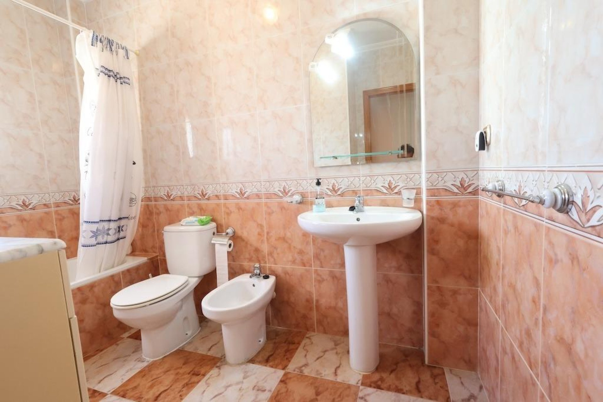 Wiederverkauf - Villa - Orihuela Costa