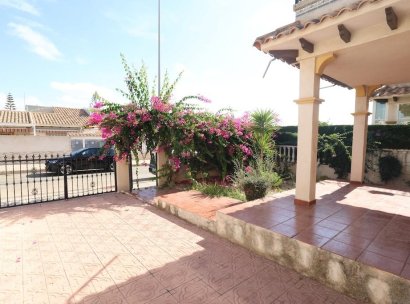 Villa · Herverkoop - Orihuela Costa · Playa Flamenca · Alicante · Spanje