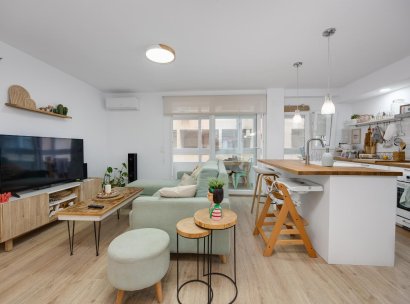 Appartement · Herverkoop - Torrevieja · Playa de los Naufragos · Alicante · Spanje