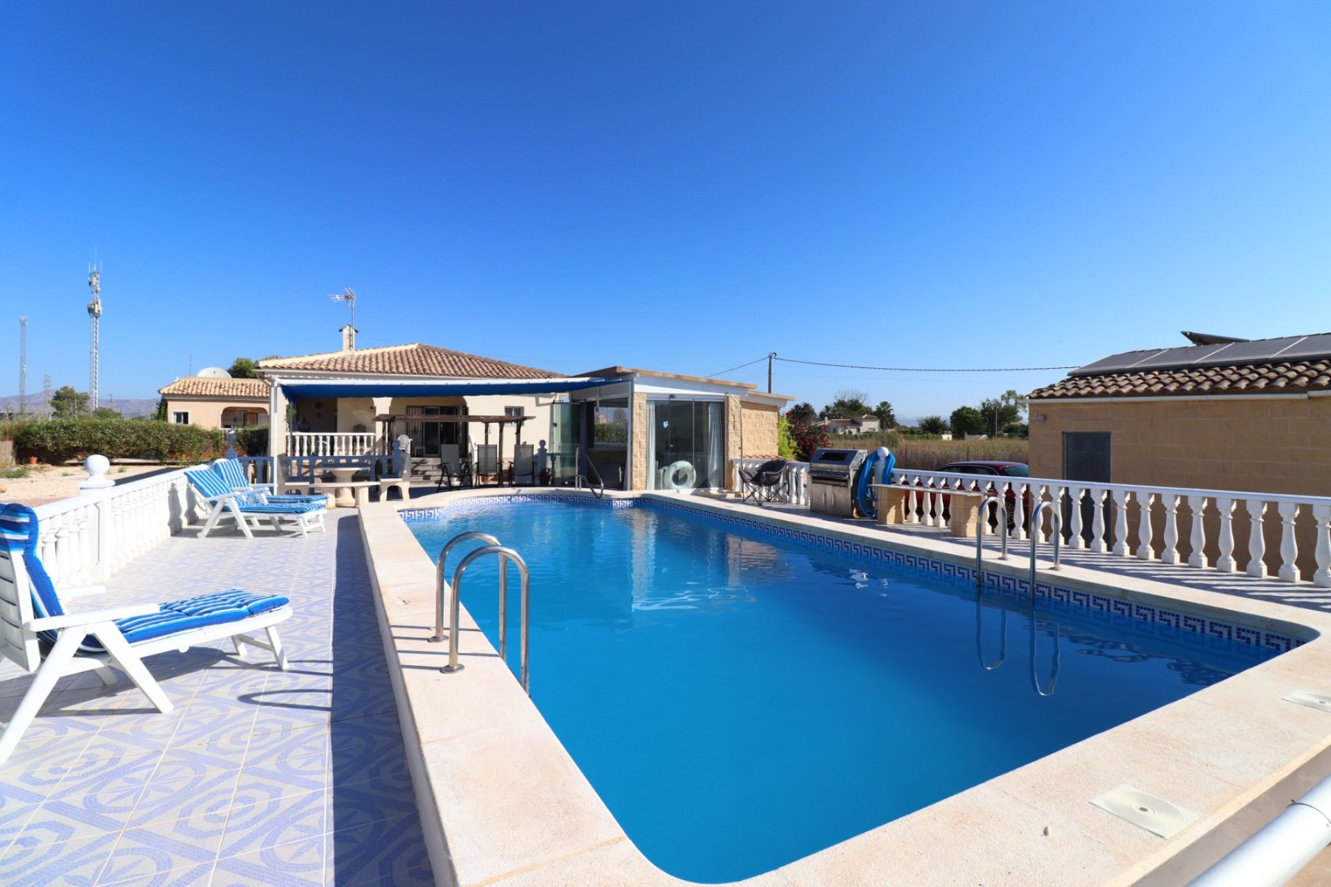 Herverkoop - Finca - Callosa de Segura