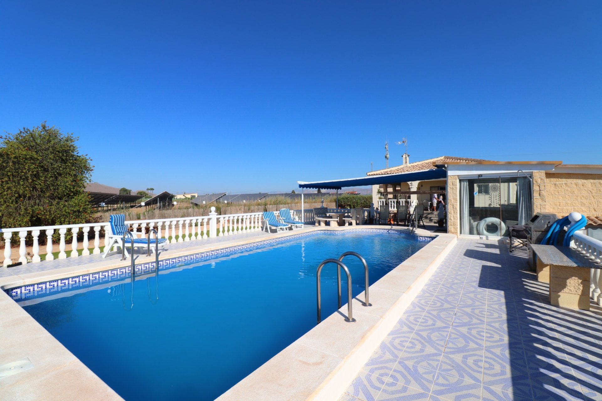Herverkoop - Finca - Callosa de Segura