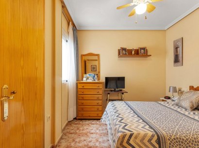 Appartement · Herverkoop - Torrevieja · La Mata pueblo · Alicante · Spanje