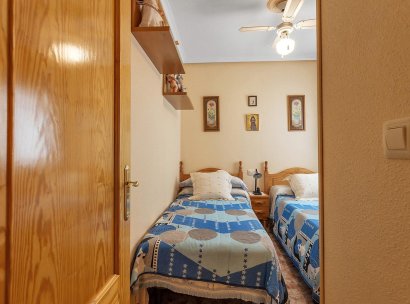 Appartement · Herverkoop - Torrevieja · La Mata pueblo · Alicante · Spanje