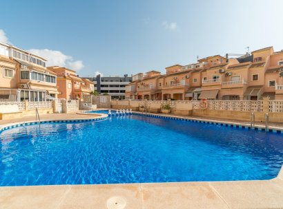 Villa · Herverkoop - Orihuela Costa · Playa Flamenca · Alicante · Spanje