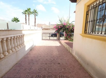 Villa · Herverkoop - Orihuela Costa · Playa Flamenca · Alicante · Spanje