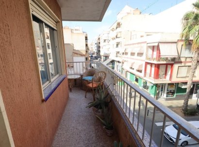 Lägenhet · Återförsäljning - Torrevieja · Alicante · Spanien