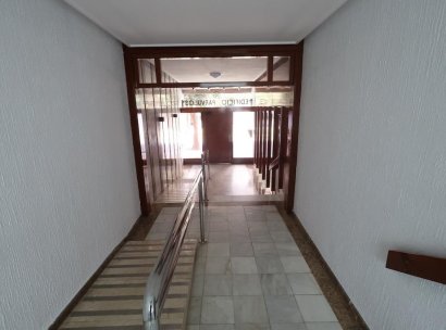 Lägenhet · Återförsäljning - Torrevieja · Alicante · Spanien
