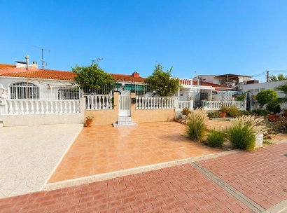 Villa · Herverkoop - Torrevieja · La Siesta - El Salado - Torreta · Alicante · Spanje