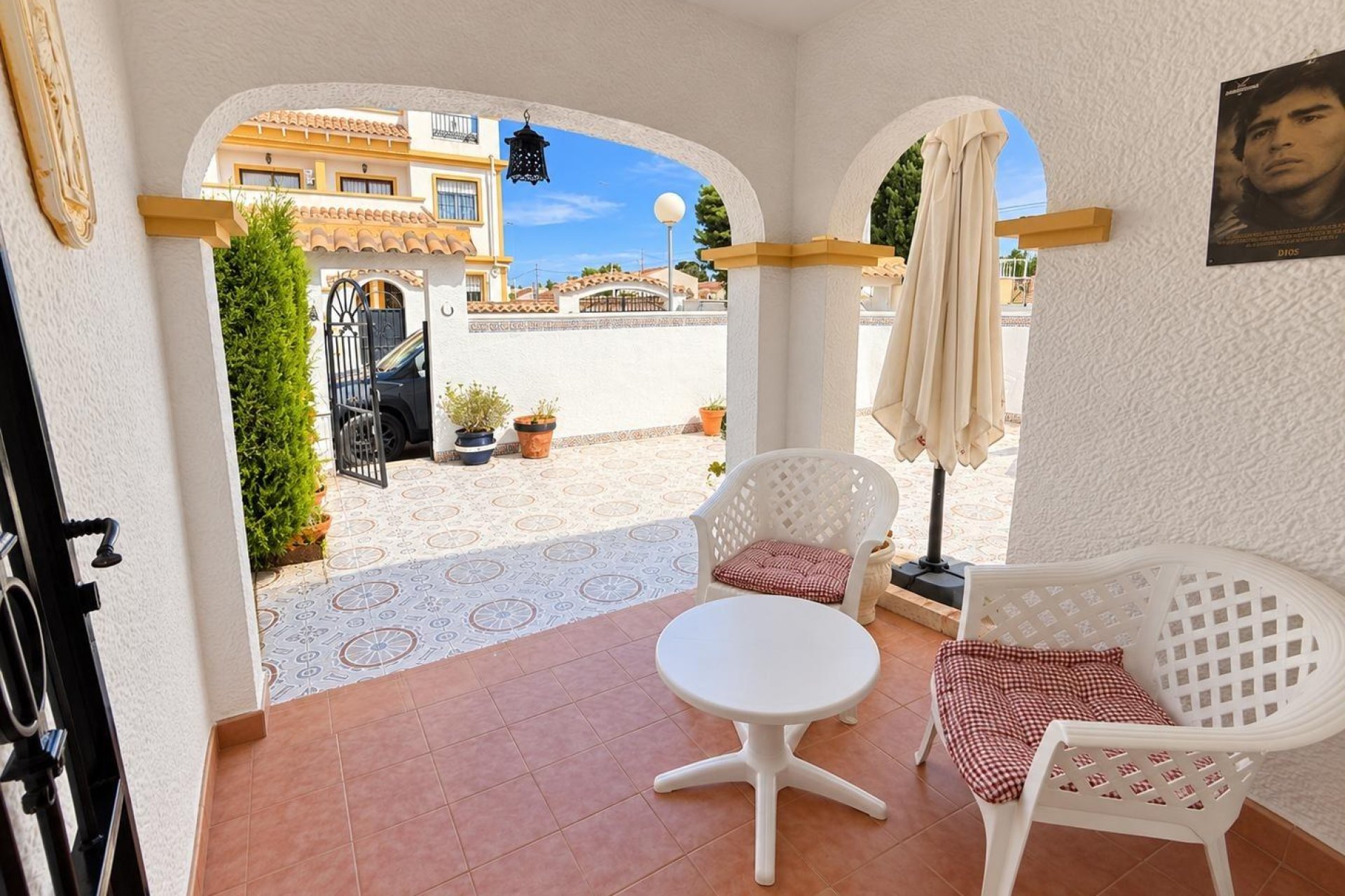 Resale - Villa - Torrevieja