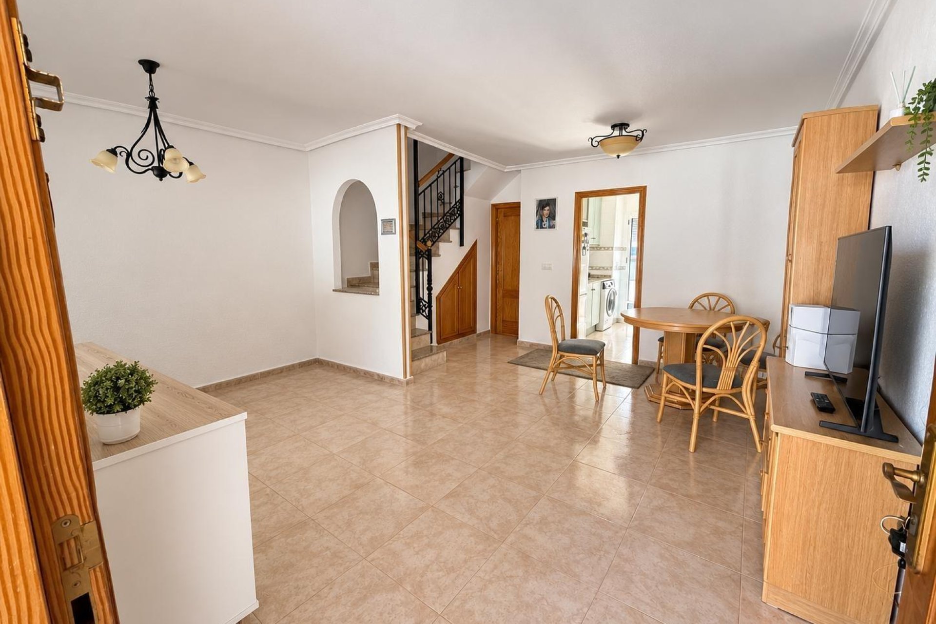 Resale - Villa - Torrevieja