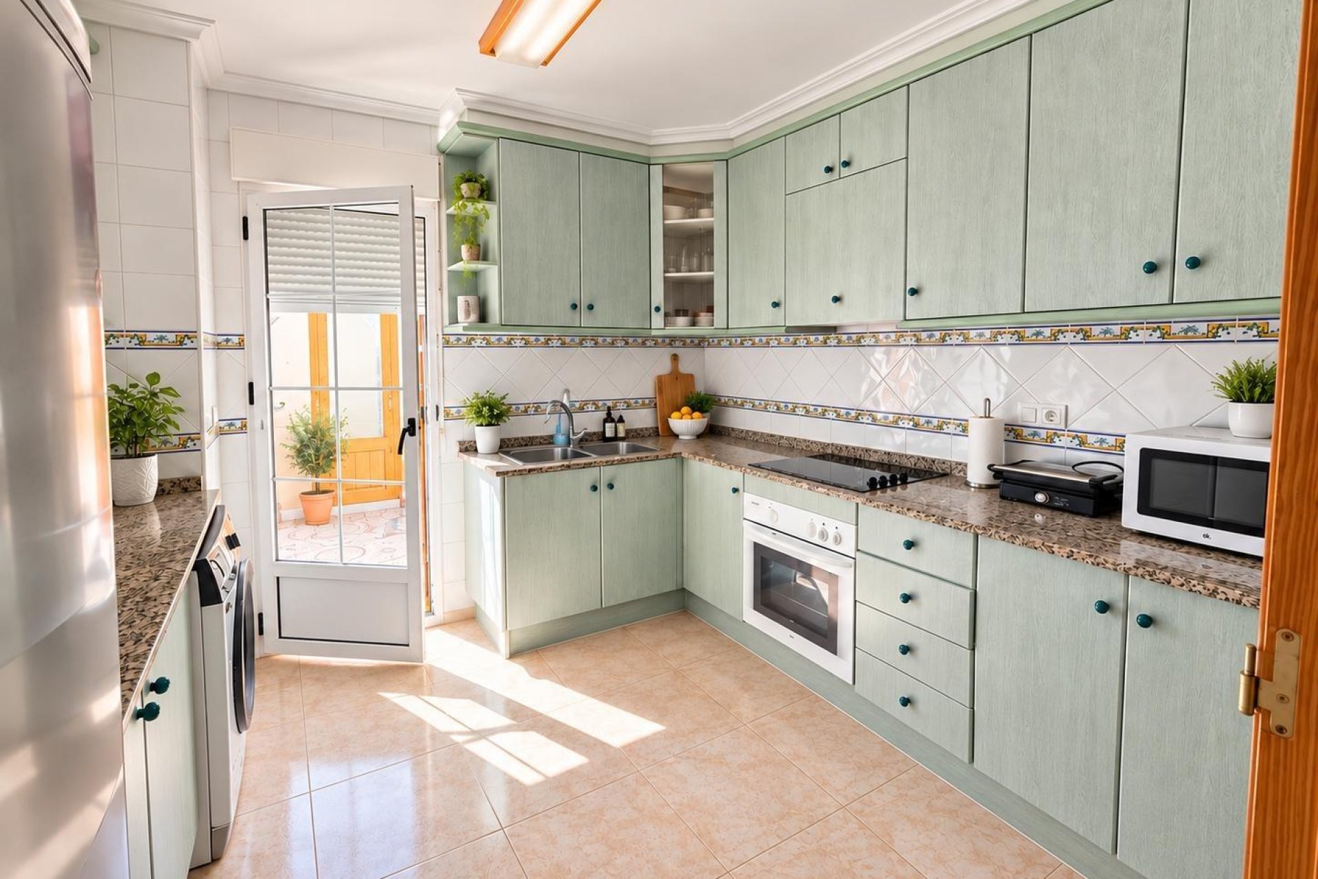 Resale - Villa - Torrevieja