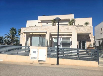 Duplex house · Resale - Torrevieja · Sector 25 · Alicante · Spain