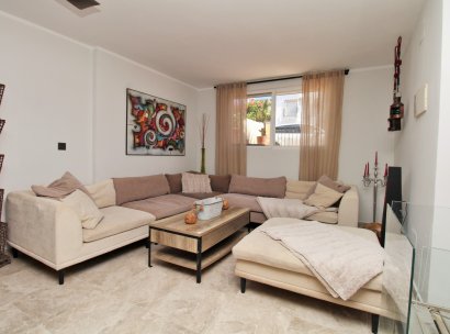 Villa · Resale - Villamartin · Las Violetas · Alicante · Spain