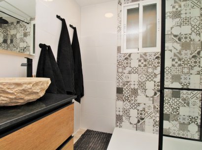 Villa · Resale - Villamartin · Las Violetas · Alicante · Spain