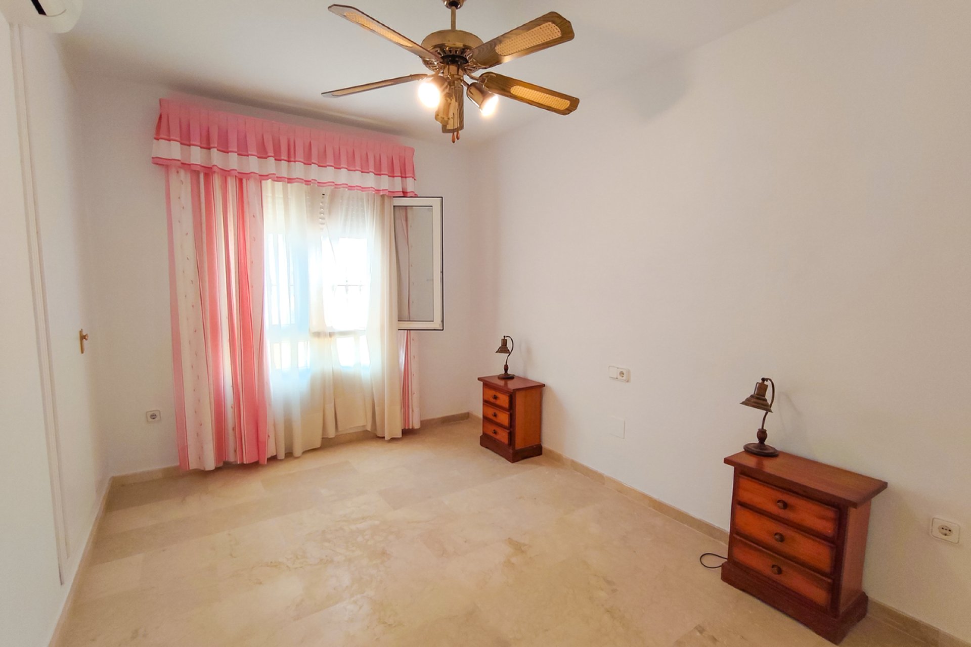 Reventa - Villa - Orihuela Costa