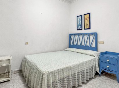 Apartment · Resale - Torrevieja · Playa de los Locos · Alicante · Spain