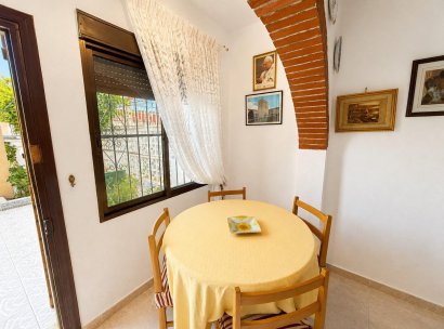 Villa · Wiederverkauf - Torrevieja · La Siesta - El Salado - Torreta · Alicante · Spanien