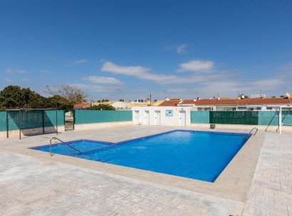 Villa · Wiederverkauf - Torrevieja · Torretas · Alicante · Spanien