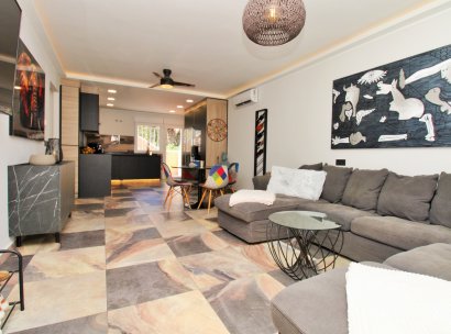 Woning · Herverkoop - Villamartin · Las Violetas · Alicante · Spanje