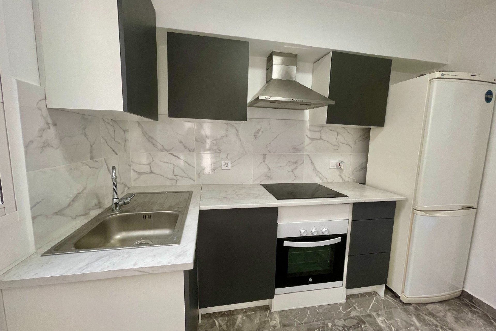 Herverkoop - Appartement - Bigastro