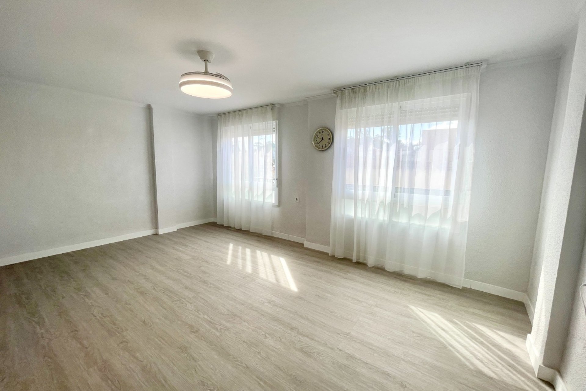 Herverkoop - Appartement - Bigastro
