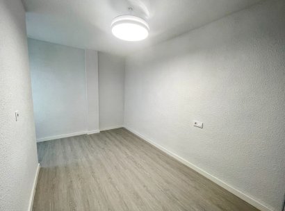 Appartement · Herverkoop - Bigastro · Alicante · Spanje