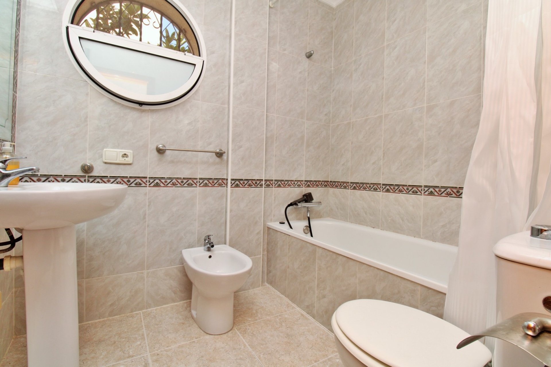 Reventa - Casa - Orihuela Costa