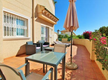Appartement · Herverkoop - Orihuela Costa · PAU 8 · Alicante · Spanje