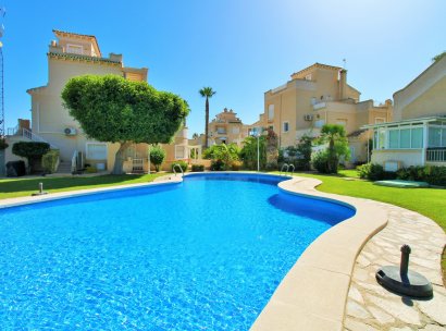 Appartement · Herverkoop - Orihuela Costa · PAU 8 · Alicante · Spanje