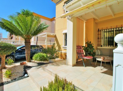 Appartement · Herverkoop - Orihuela Costa · Los Dolses · Alicante · Spanje