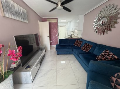 Appartement · Herverkoop - Orihuela · Entre Naranjos Vistabella · Alicante · Spanje