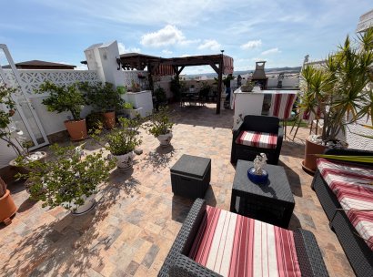 Appartement · Herverkoop - Orihuela · Entre Naranjos Vistabella · Alicante · Spanje
