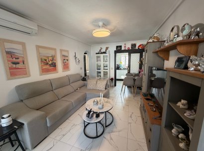 Appartement · Herverkoop - Orihuela · Entre Naranjos Vistabella · Alicante · Spanje