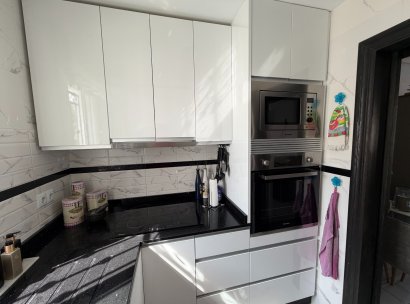Appartement · Herverkoop - Orihuela · Entre Naranjos Vistabella · Alicante · Spanje