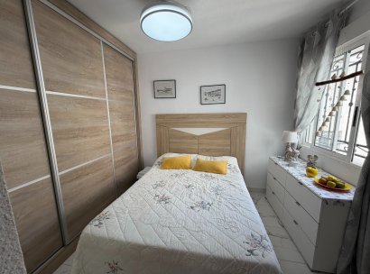 Appartement · Herverkoop - Orihuela · Entre Naranjos Vistabella · Alicante · Spanje