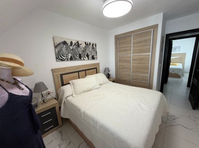 Appartement · Herverkoop - Orihuela · Entre Naranjos Vistabella · Alicante · Spanje