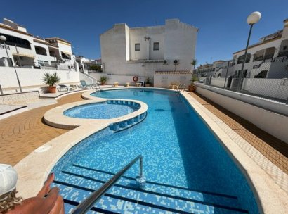 Appartement · Herverkoop - Orihuela · Entre Naranjos Vistabella · Alicante · Spanje