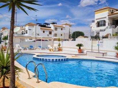 Appartement · Herverkoop - Orihuela · Entre Naranjos Vistabella · Alicante · Spanje
