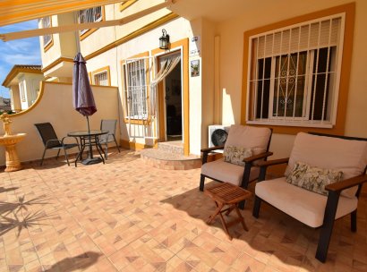 Appartement · Herverkoop - Orihuela Costa · Playa Flamenca · Alicante · Spanje
