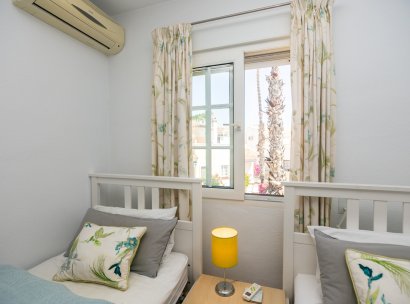 Appartement · Herverkoop - Orihuela Costa · Playa Flamenca · Alicante · Spanje
